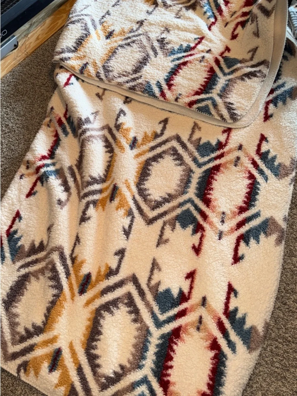 Cozy Sherpa Throw Blanket or Comforter with Aztec Pattern - Cream, Red & Blue